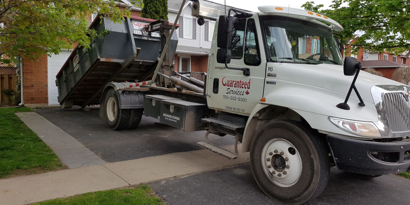 Roll-Off Dumpster Delivery in Cundles, Ontario